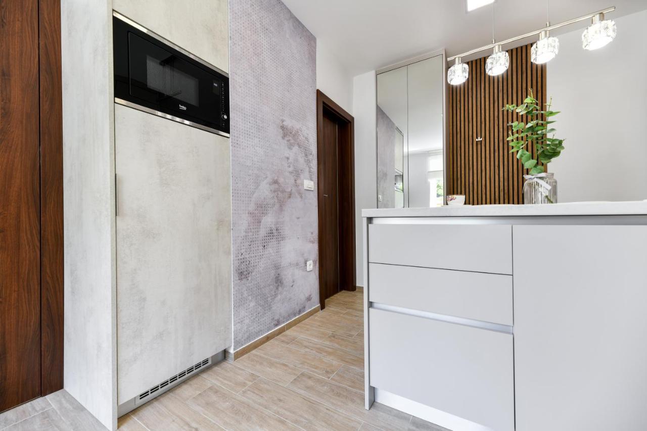 Brand New Apartment "Libra" 扎达尔 外观 照片