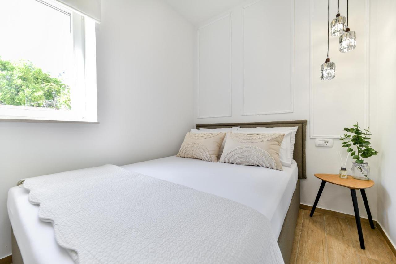 Brand New Apartment "Libra" 扎达尔 外观 照片